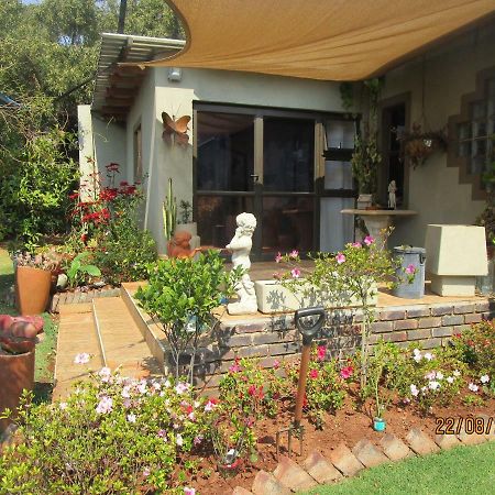The Flat 52 On Davidson Vila Joanesburgo Exterior foto